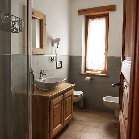 Le Petit Fenestrelle Hotel Room photo